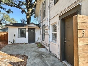 Building Photo - 311 W Crest Ave