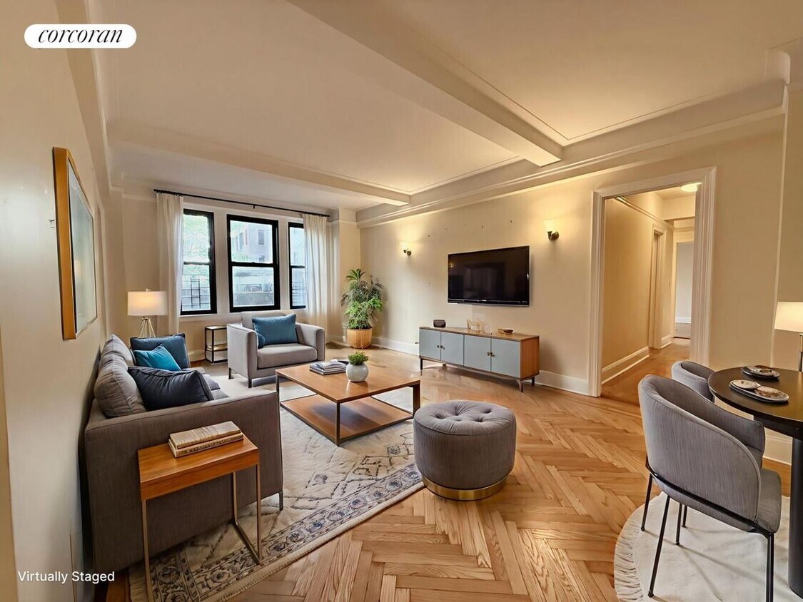 Foto principal - 210 E 68th St