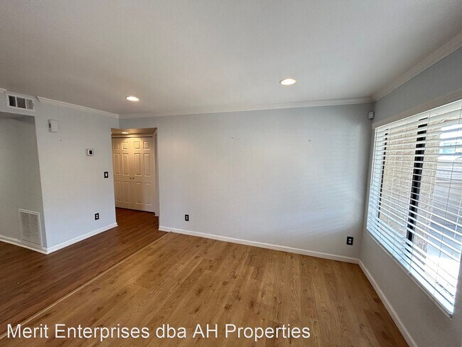 Foto del edificio - 2 br, 1 bath House - 818 S WESTWOOD  APT 112