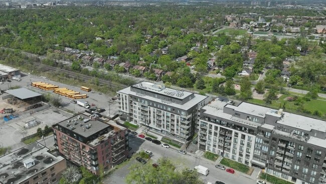  - Elora MTL