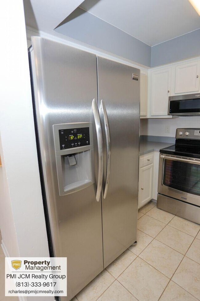 Building Photo - 5188 Sunridge Palms Dr