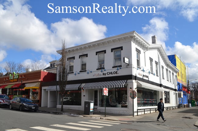 Building Photo - 223 Thayer St