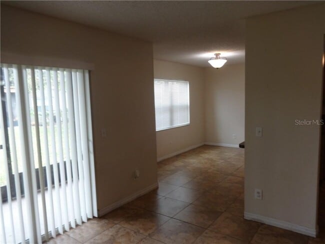 Foto del edificio - 9800 Turf Way