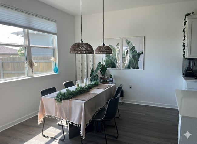 Building Photo - 14005 Zuhause Dr