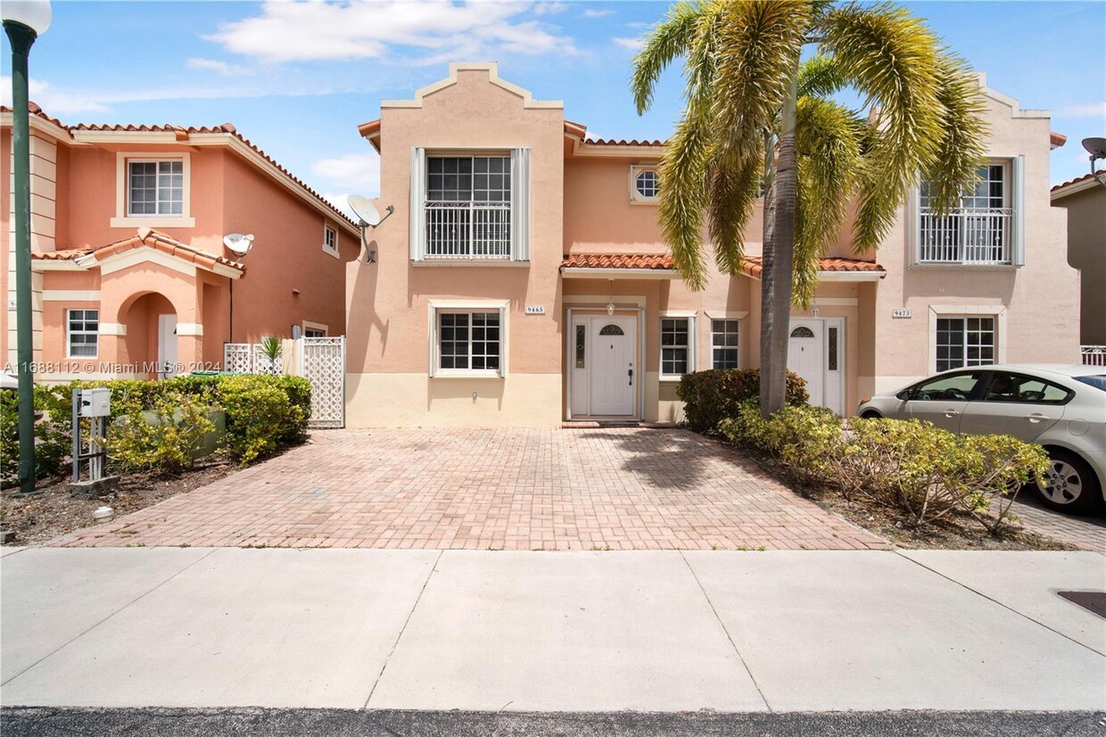 Foto principal - 9465 SW 77th Ct