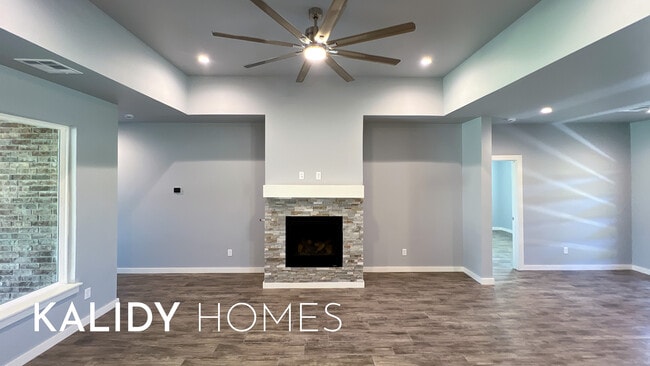 Building Photo - 1686 Salma Rd