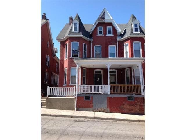 Building Photo - 520 Pawnee St