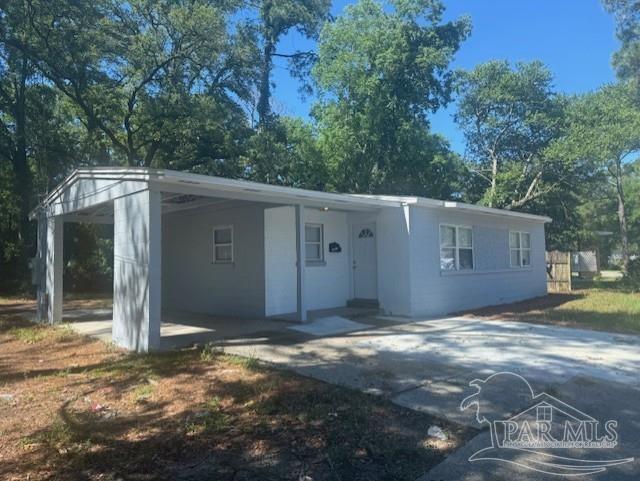 Foto principal - 801 E Fairfield Dr