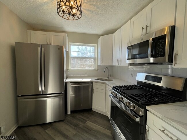 Building Photo - 1242 Garrison Ct