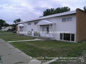 Building Photo - 629 13th St W