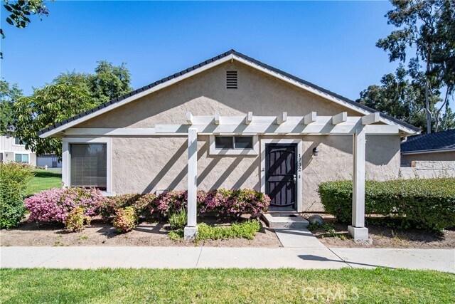Primary Photo - 1732 Eaton Pl