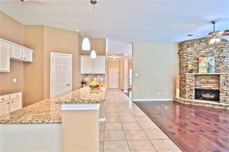 Building Photo - 4530 Springfield Lakes St