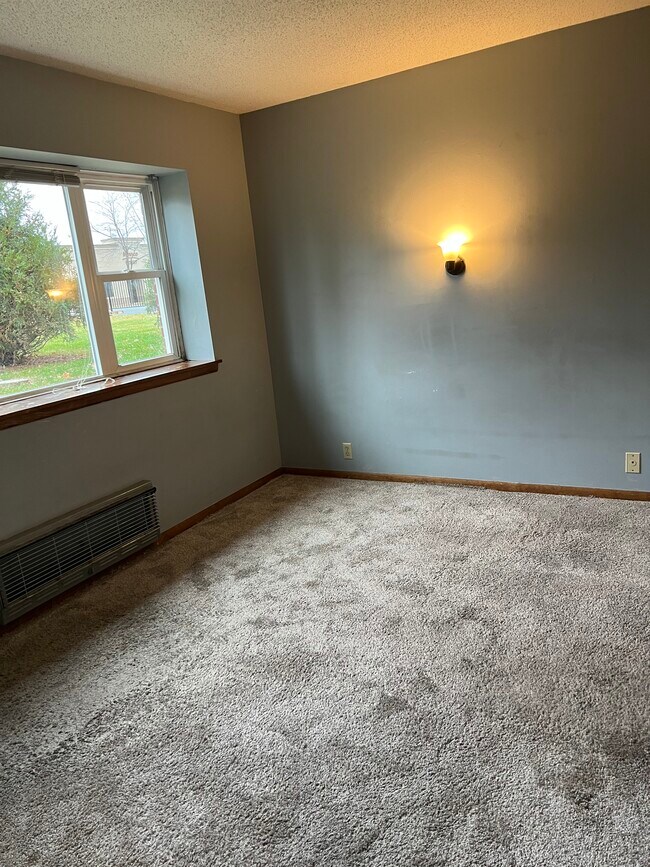 Sala de estar - 215 Birch St S