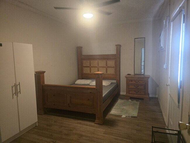 Foto del edificio - 8029 S Meadowview Cir