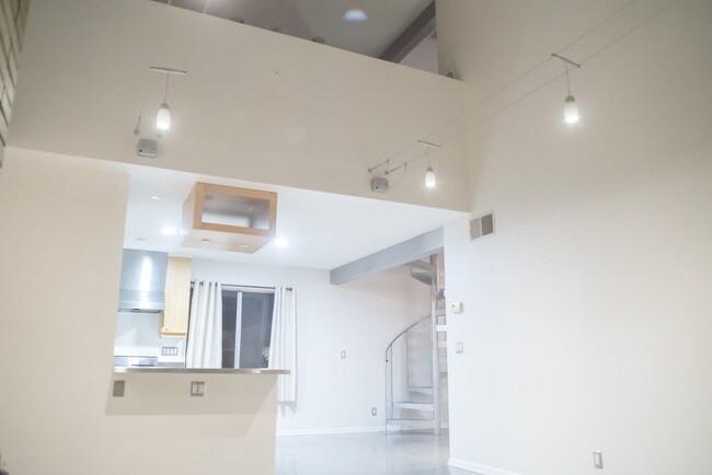 Foto del edificio - 4311 Colfax Ave