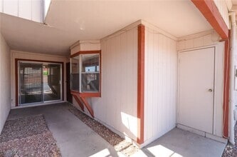 Building Photo - 457 N Lamb Blvd