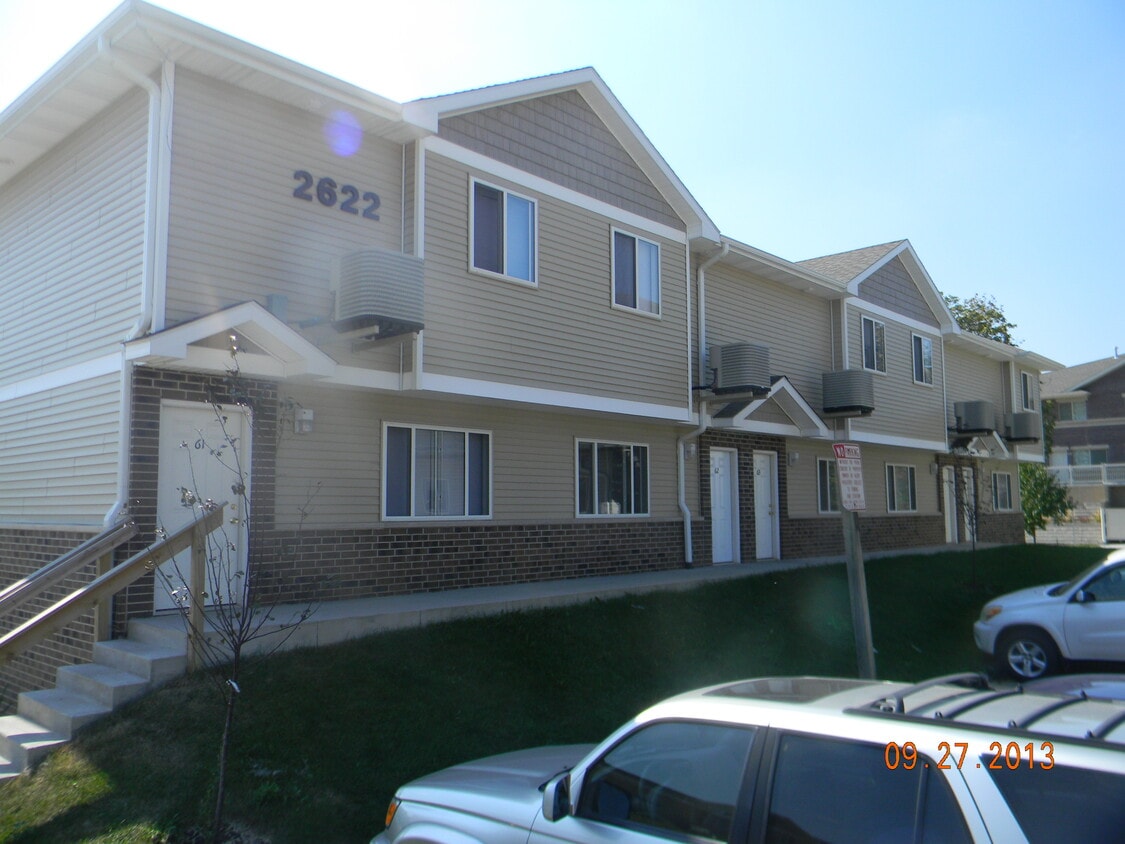 Primary Photo - 2622 Olive St