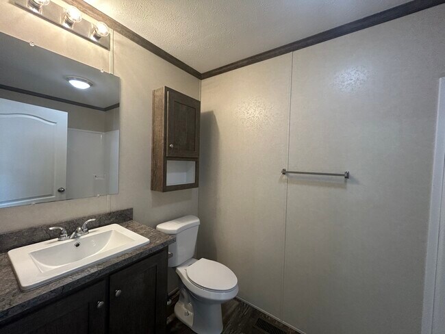 Building Photo - 156 Washington