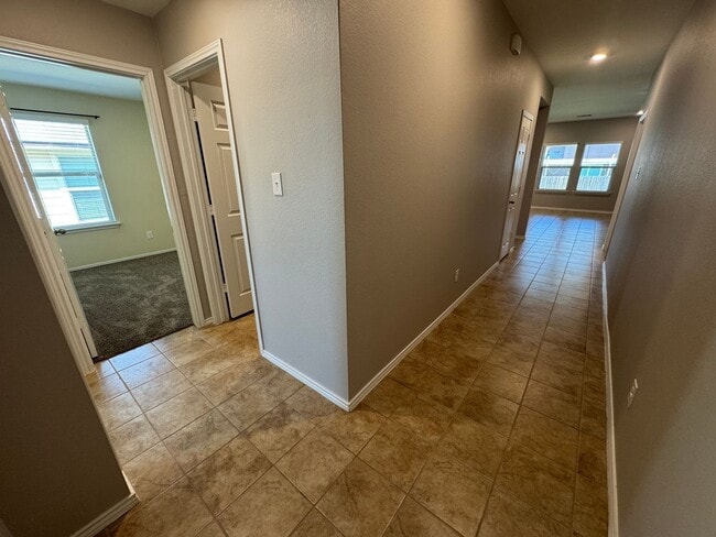 Building Photo - 9612 Murandy Dr