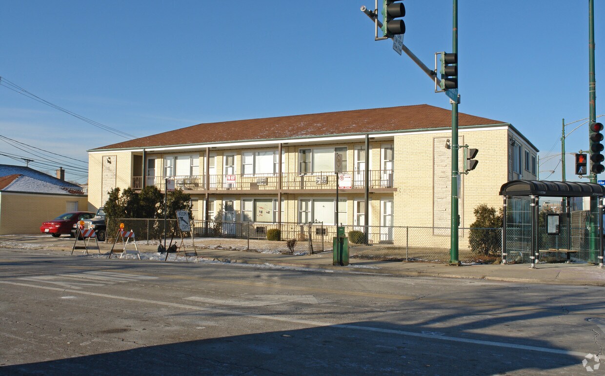 Foto del edificio - 6151 S Archer Ave