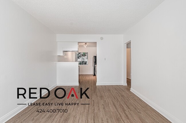 Foto del edificio - 12520 Lakewood Blvd