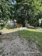 Building Photo - 1044 Lena Ave