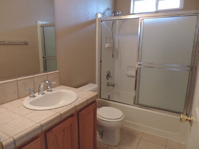 Foto del edificio - Golf Course home for rent, 1997 sqft, 3 be...