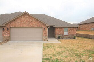 Building Photo - 5916 Villa Rosa Way
