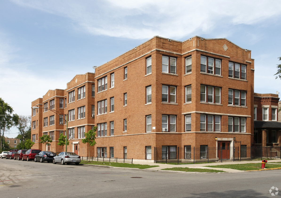 Foto principal - 4856-4858 W Washington Blvd