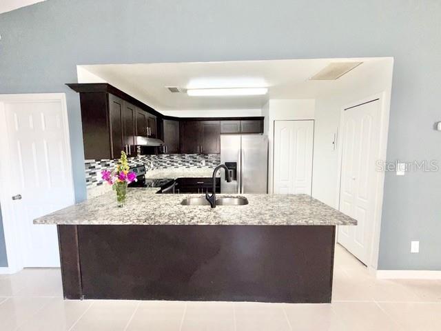 Foto del edificio - 1502 Candlewyck Dr