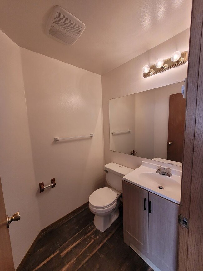 Foto del edificio - 716 NW Sunburst Ct