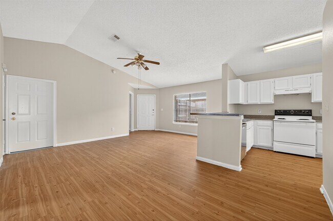 Building Photo - 4635 Croker Ridge Rd