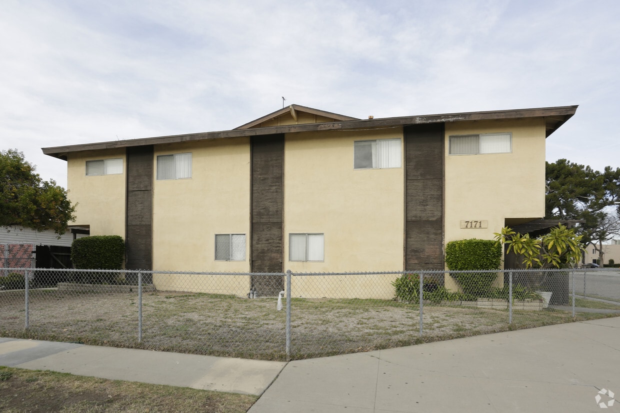 Building Photo - 7171 Park St