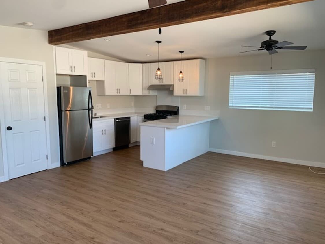 Foto principal - 1461 East Ln