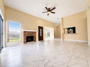 Building Photo - 11840 Spring Grove Dr