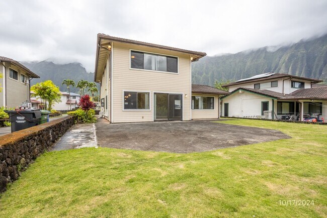 Building Photo - Beautiful Serene Kaneohe Residence