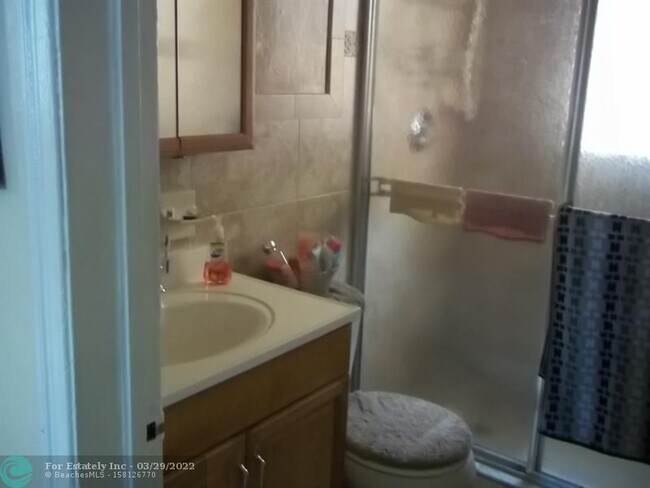 Foto del edificio - 2114 McKinley St