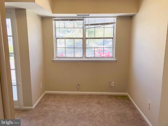 Building Photo - 7094 Spring Garden Dr