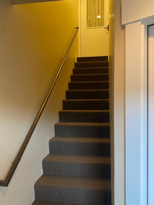 Foto del edificio - Fully Furnished Cozy Unit in Four Corners!