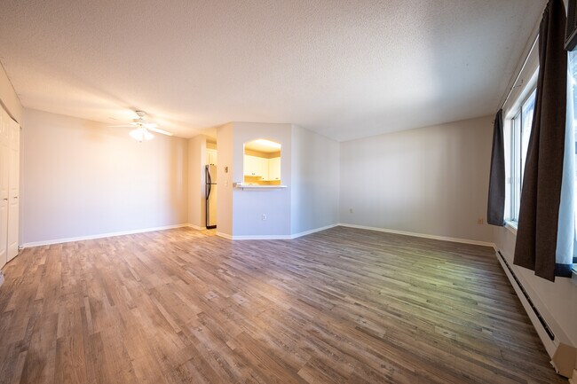 Foto del edificio - 740 W Village Rd