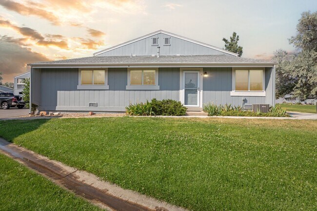 Foto del edificio - Beautifully Renovated 3bed / 2bath in PRIM...