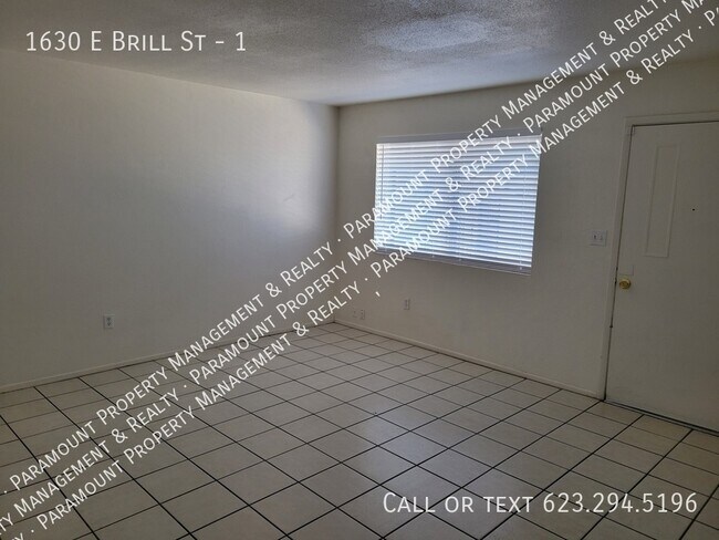 Building Photo - 1 bed/1 bath ready for immediate move in!