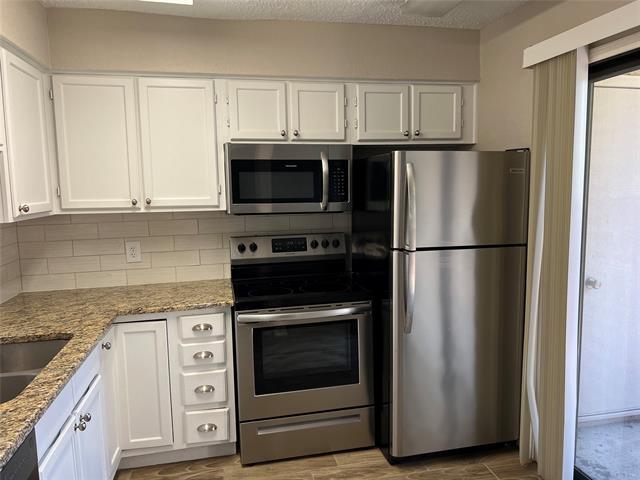Foto del edificio - 4748 Old Bent Tree Ln