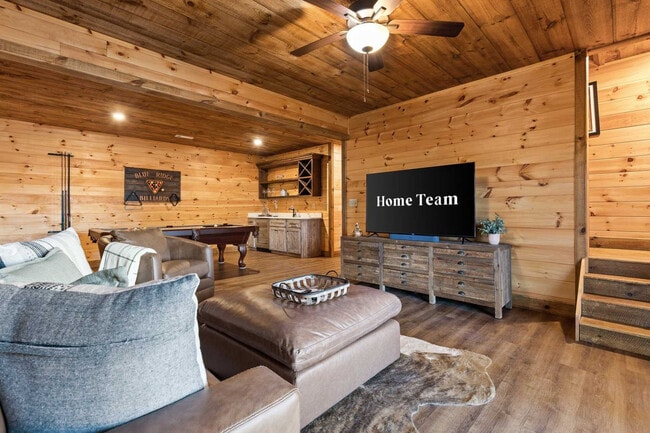 Building Photo - 135 Black Gum Ln