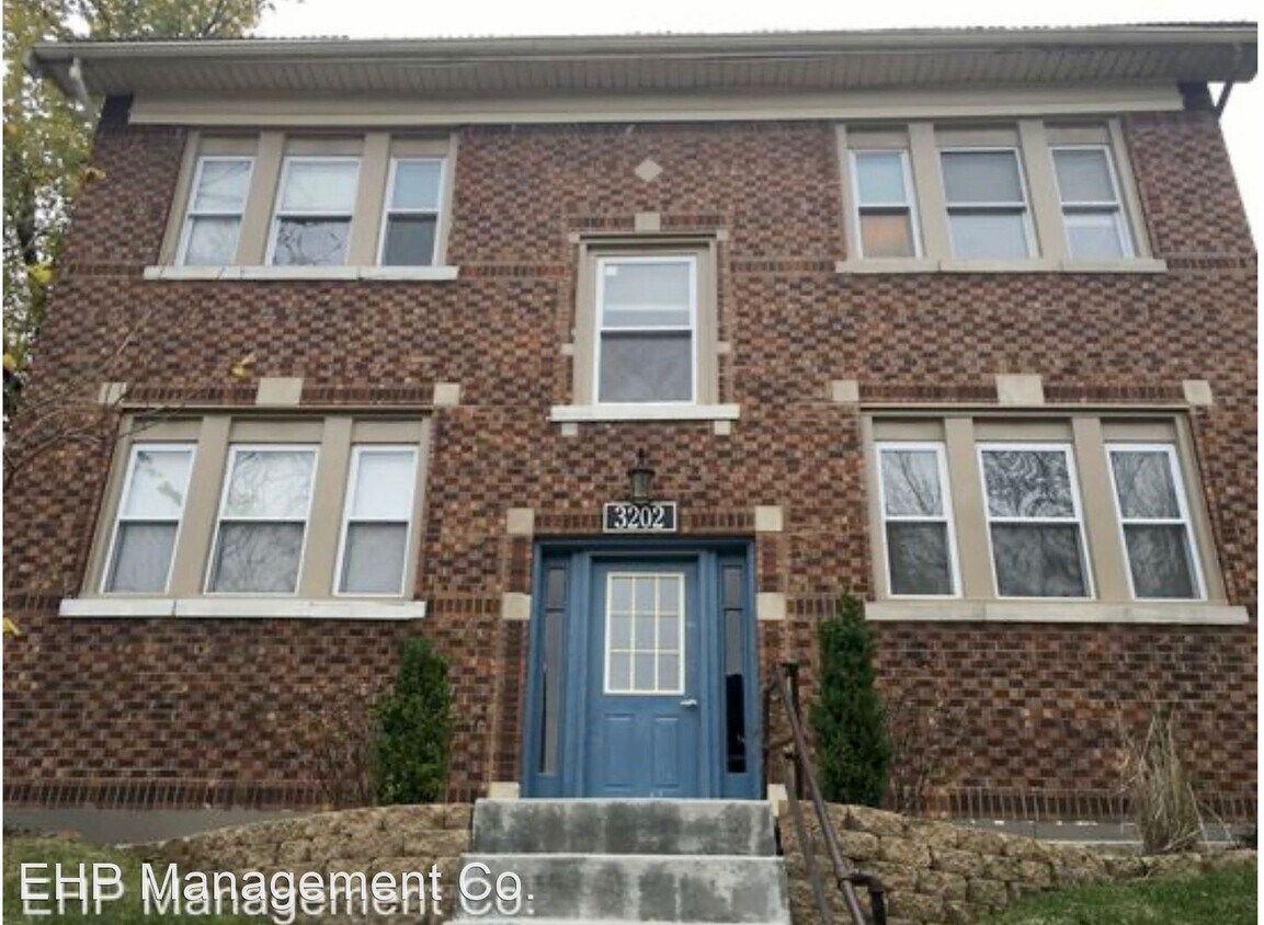Primary Photo - 3202 Magnolia Ave