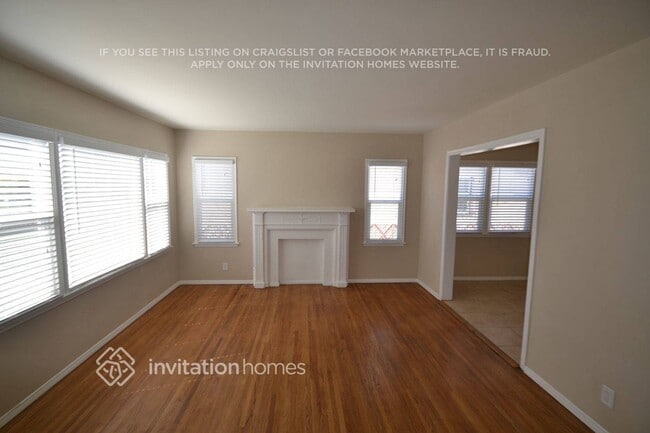 Building Photo - 127 E 79th St