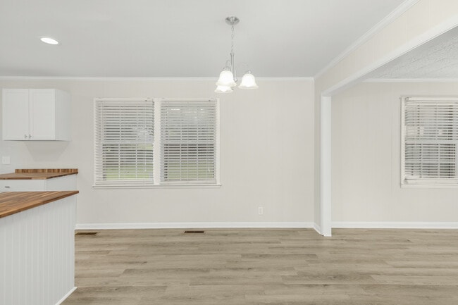 Building Photo - 11335 Chicamauga Trail SE