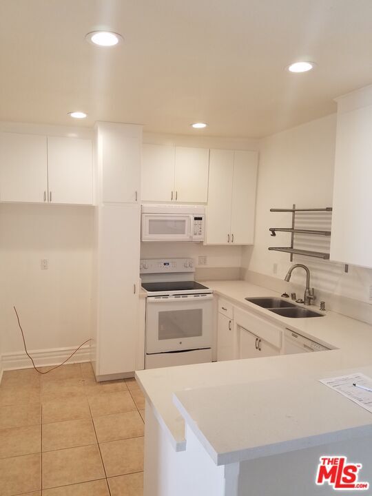 Primary Photo - 827 2nd St