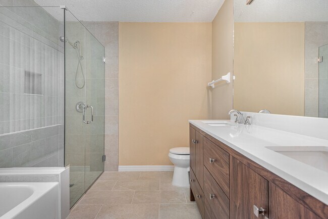 Foto del edificio - 1611 Sand Key Cir