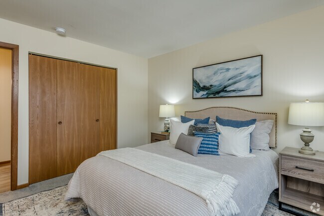 2HAB, 1BA - 960SF - Harbor Ridge Apartments